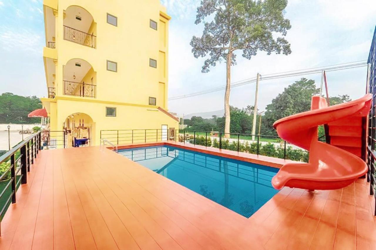La Reina Maroc Hotel Pak Chong Exterior foto